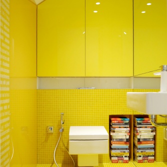 Colorful-apartment-in-Poland-yellow-bathroom
