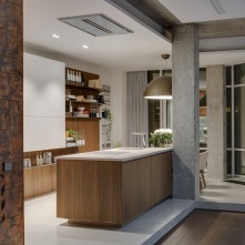 concrete-pillars-kitchen